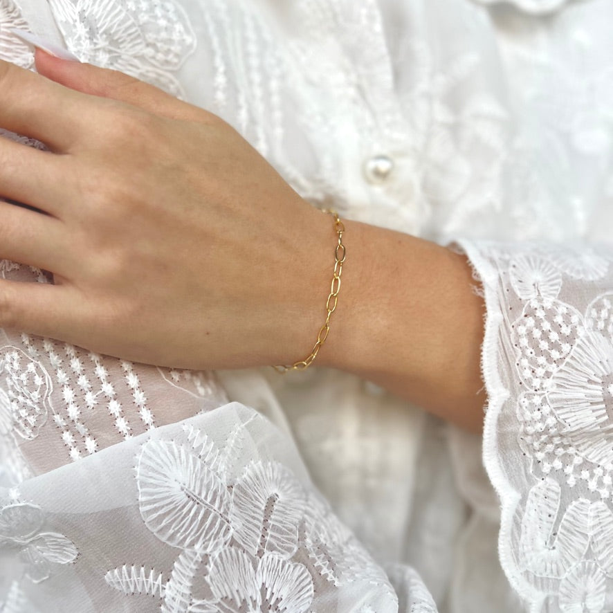 Dainty Paperclip Bracelet